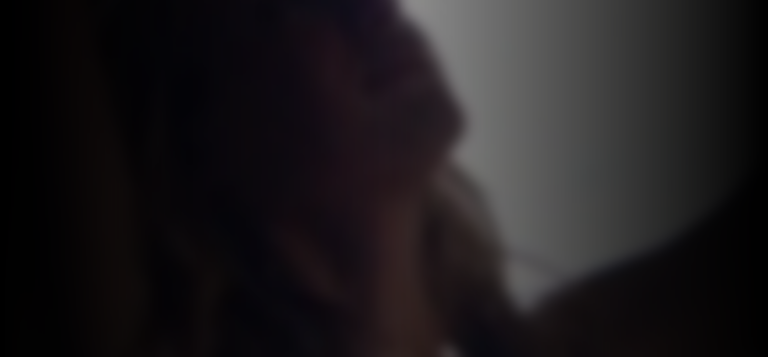 annie-burgstede-9259fc7d_featured_image_biopic