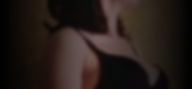 ashley-eliza-parker-ae74fe72_featured_image_biopic