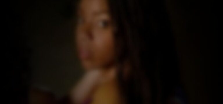chloe-bailey-ff6e5a62_featured_image_biopic