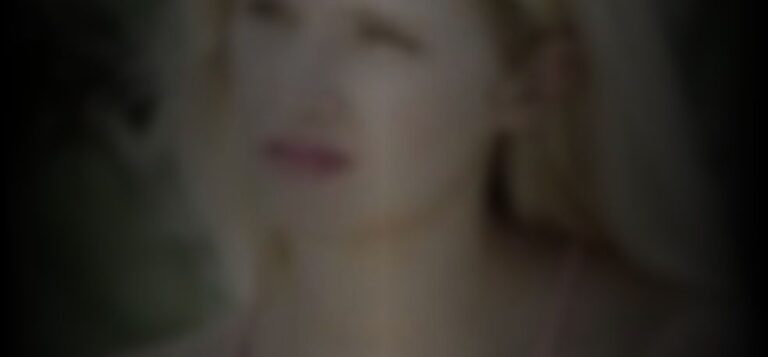 claudia-lee-692629a0_featured_image_biopic
