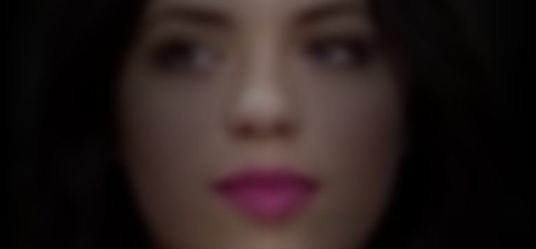 claudia-sulewski-5cccef20_featured_image_biopic