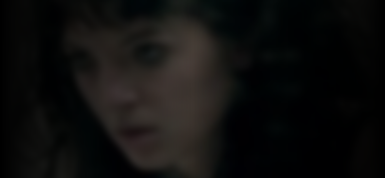 danielle-cole-f1b9a6de_featured_image_biopic
