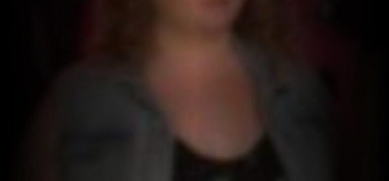 danielle-macdonald-dedea76c_featured_image_biopic