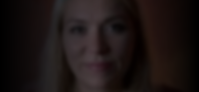 debbie-knox-hewson-da52dd16_featured_image_biopic