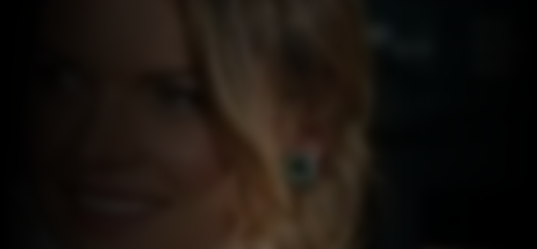 elizabeth-whitmere-b7381338_featured_image_biopic