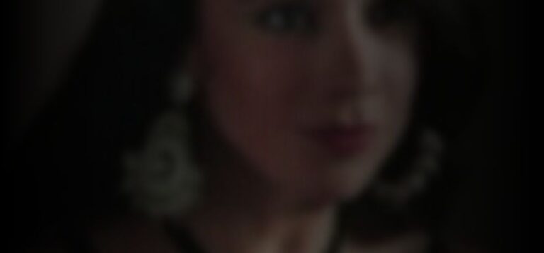 estefany-escobar-98654992_featured_image_biopic