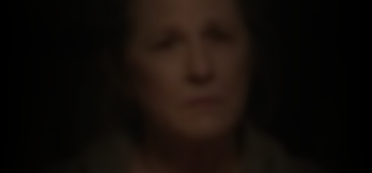 julie-oliver-touchstone-fadbd369_featured_image_biopic