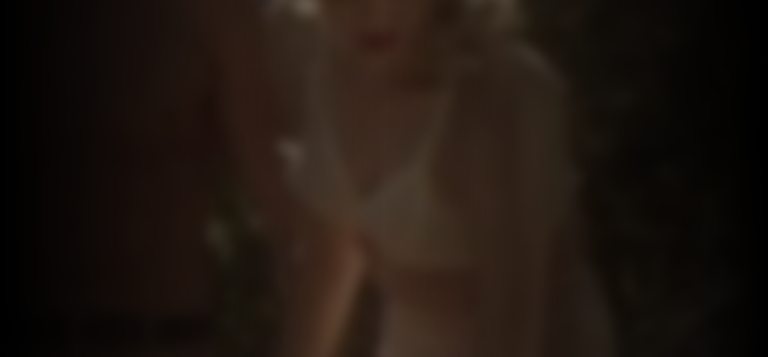 kassandra-clementi-660e6d42_featured_image_biopic