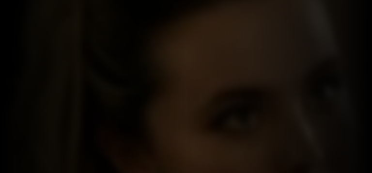 kirsten-comerford-a3e031db_featured_image_biopic