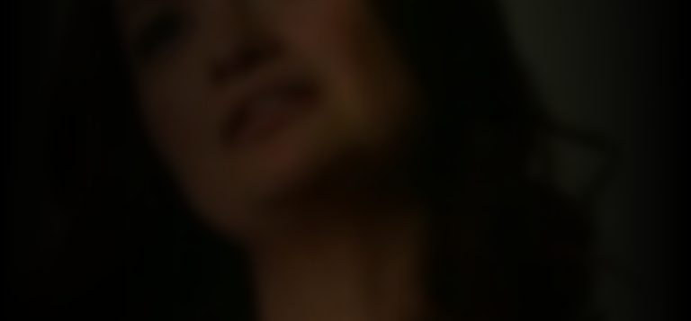 leah-mckendrick-eb162e1b_featured_image_biopic