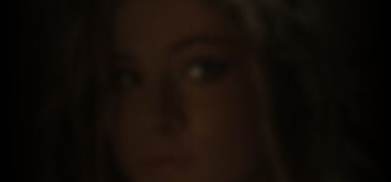 lizzy-declement-20a06e8b_featured_image_biopic