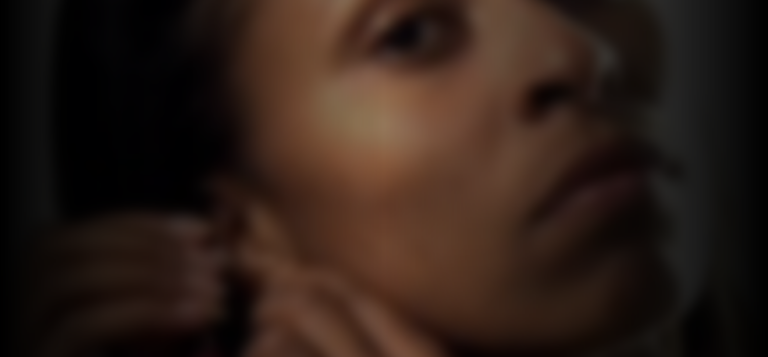 naomi-taylor-b0698720_featured_image_biopic