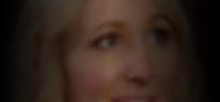 nikki-glaser-7f6f428b_featured_image_biopic