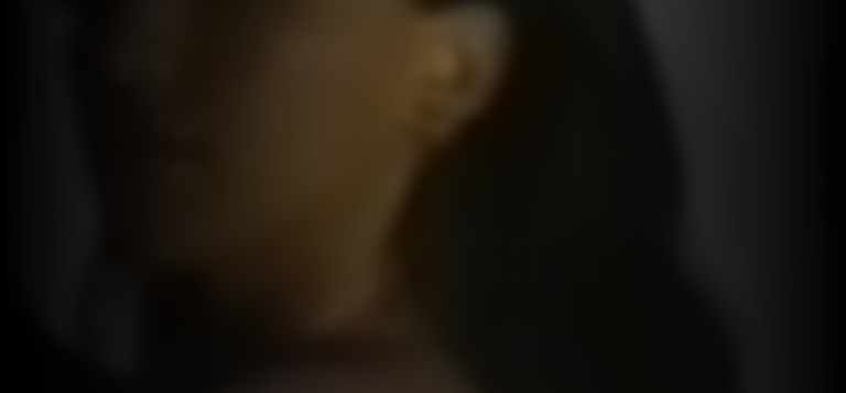 rainey-qualley-2776f7d4_featured_image_biopic