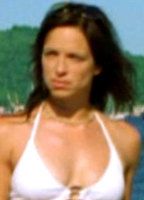 danielle-burgio-6f215378_biopic