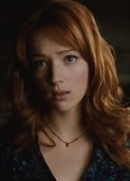 kristen-connolly-09dd6e80_biopic