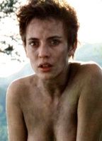 amanda-ooms-1758e31d_biopic