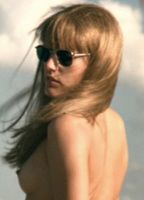 nicolette-krebitz-0c8b332a_biopic